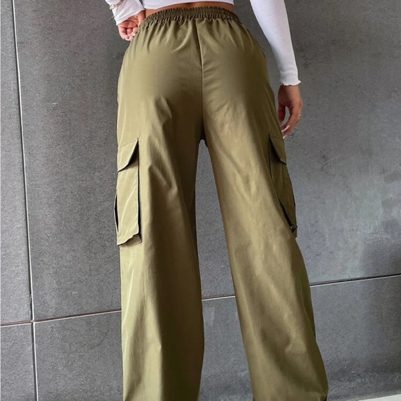 Green cargo pants - Picture 2 of 4